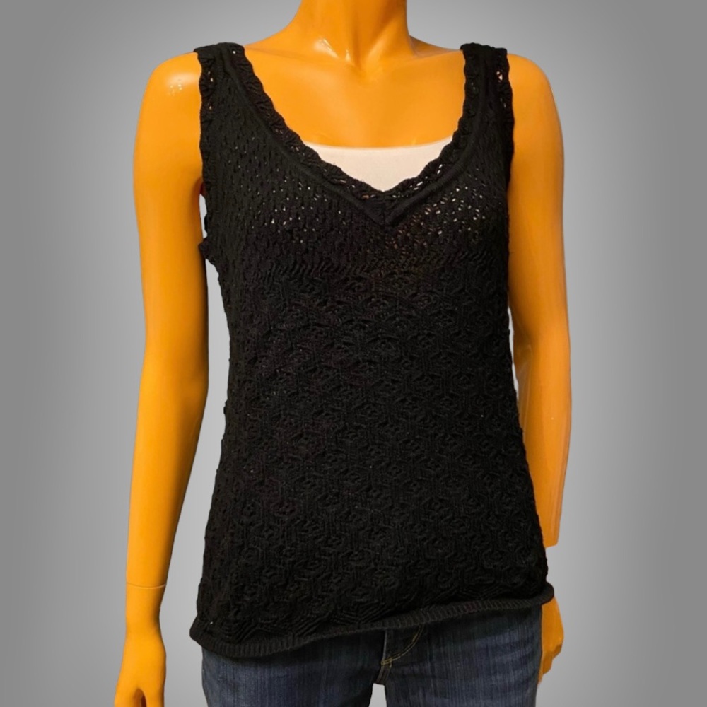 BLOOMINGDALE’S 90s / Y2K Crochet Tank